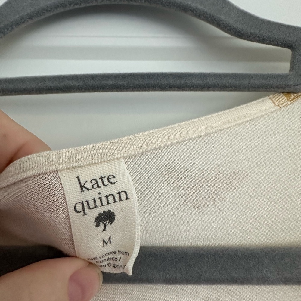 Kate Quinn Mama Dress with Honey - Picture 3 of 3